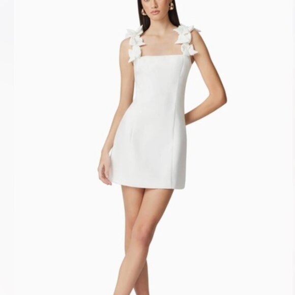 Elliatt Celia Dress White XXS PREVIOUSLY OWNED - Picture 2 of 5